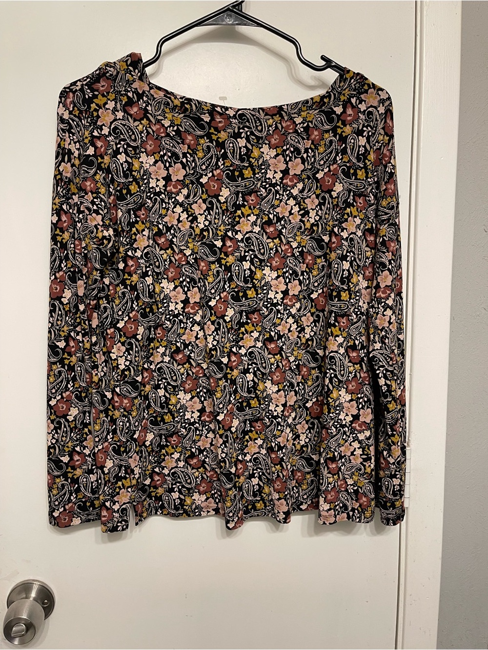 J. Jill Wearever Floral Paisley Long Sleeve Knit Top Black Pink Size